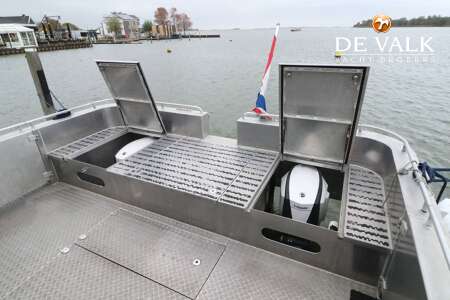 QROOZ FLOATING APPARTMENT HOUSEBOAT