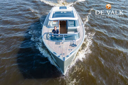 CUSTOM RELIANT X40T LIMOUSINE TENDER