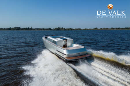 CUSTOM RELIANT X40T LIMOUSINE TENDER