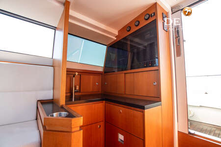 CUSTOM RELIANT X40T LIMOUSINE TENDER
