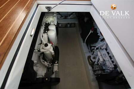 RIVIERA 33 FLYBRIDGE