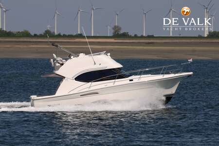 RIVIERA 33 FLYBRIDGE