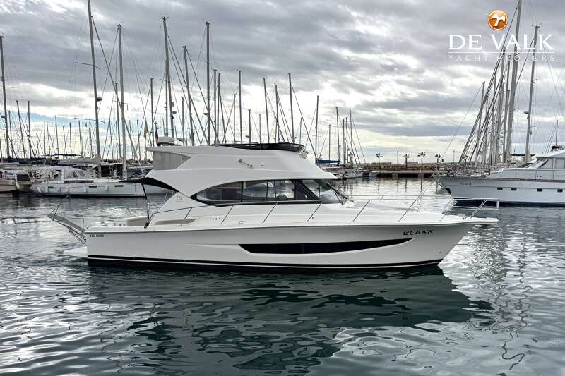 RIVIERA 39 OPEN FLYBRIDGE