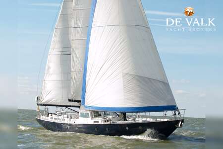 ROBERT CLARK 64 PILOTHOUSE