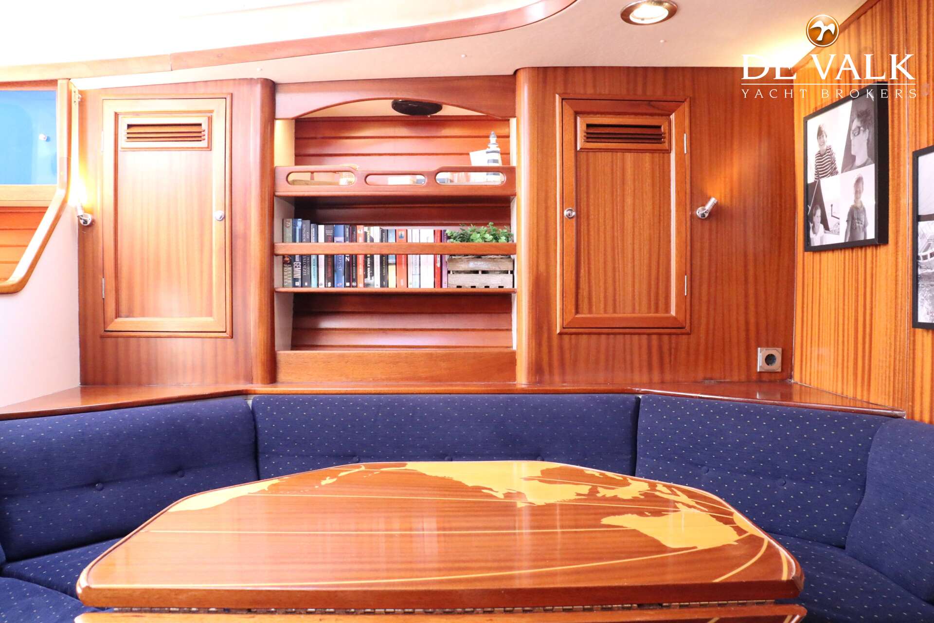 SAFFIER 46 sailing yacht for sale De Valk Yacht broker