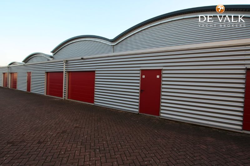 heeg garage schiphuis heeg 16 meter met garage ligplaats te koop in heeg garage schiphuis heeg 16 meter met garage ligplaats te koop in
