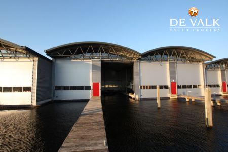 heeg boten te koop schiphuis heeg 16 meter met garage ligplaats te koop in heeg boten te koop schiphuis heeg 16 meter met garage ligplaats te koop in