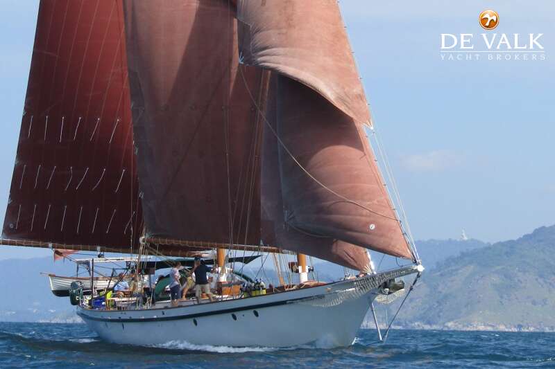 SCHOONER 30 M