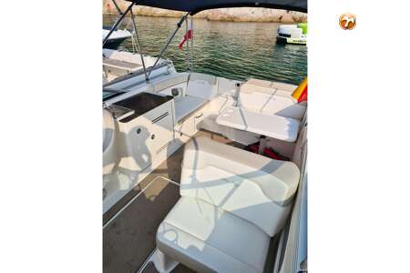 SEA RAY 300 SUNDECK
