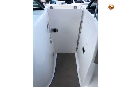 SEA RAY 300 SUNDECK
