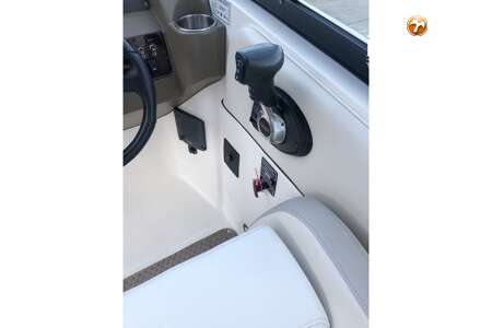 SEA RAY 300 SUNDECK