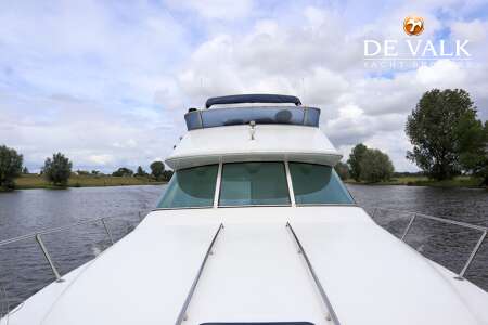SEA RAY 370 SEDAN BRIDGE