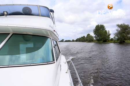 SEA RAY 370 SEDAN BRIDGE