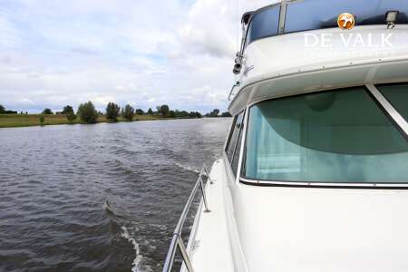 SEA RAY 370 SEDAN BRIDGE