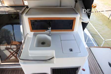 SEA RAY 380 AFT CABIN