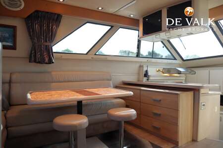 SEA RAY 380 AFT CABIN