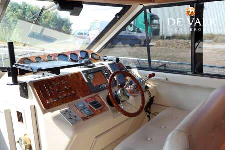 SEA RAY 380 AFT CABIN