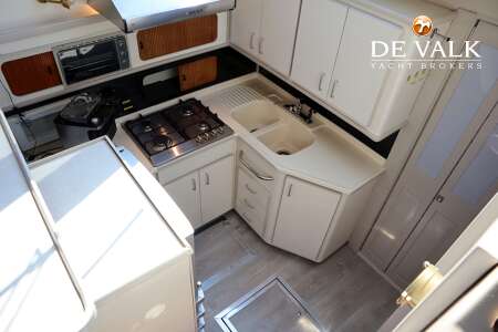 SEA RAY 380 AFT CABIN