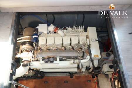 SEA RAY 380 AFT CABIN