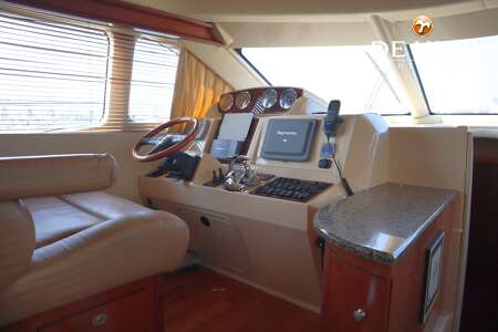 SEA RAY 455 SEDAN BRIDGE