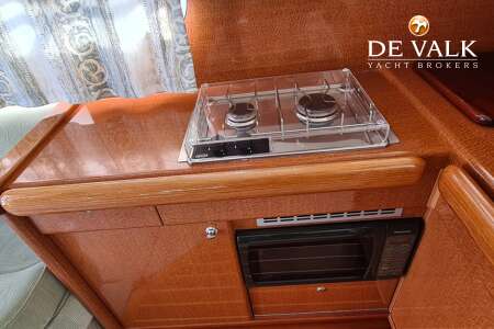 SEALINE F33 FLYBRIDGE