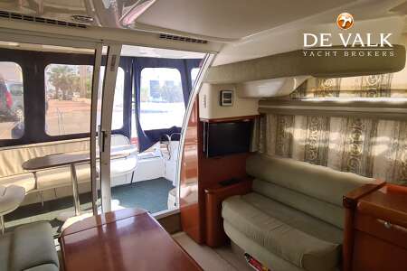 SEALINE F33 FLYBRIDGE