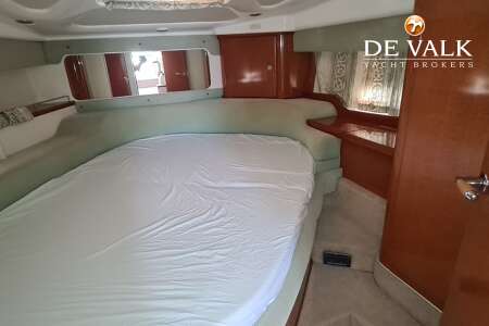SEALINE F33 FLYBRIDGE