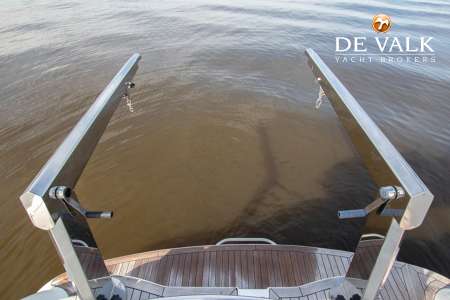 SEALINE S37 SPORTS CRUISER