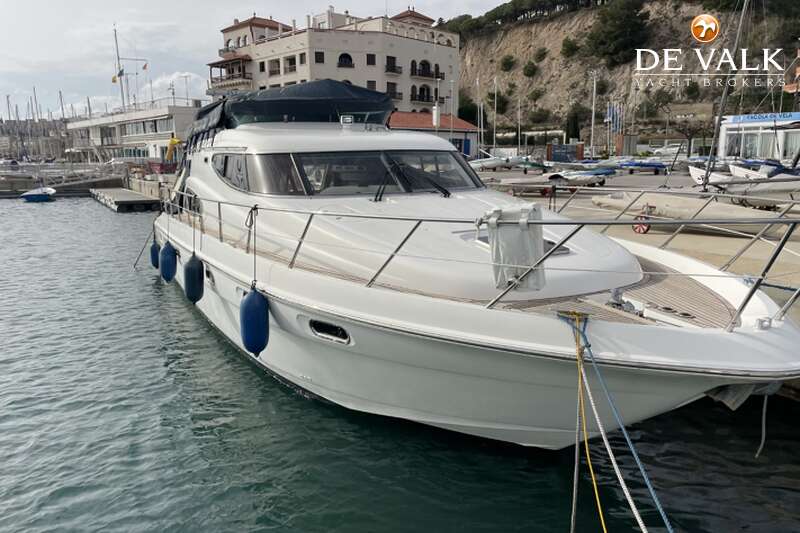SEALINE T51 MOTOR YACHT