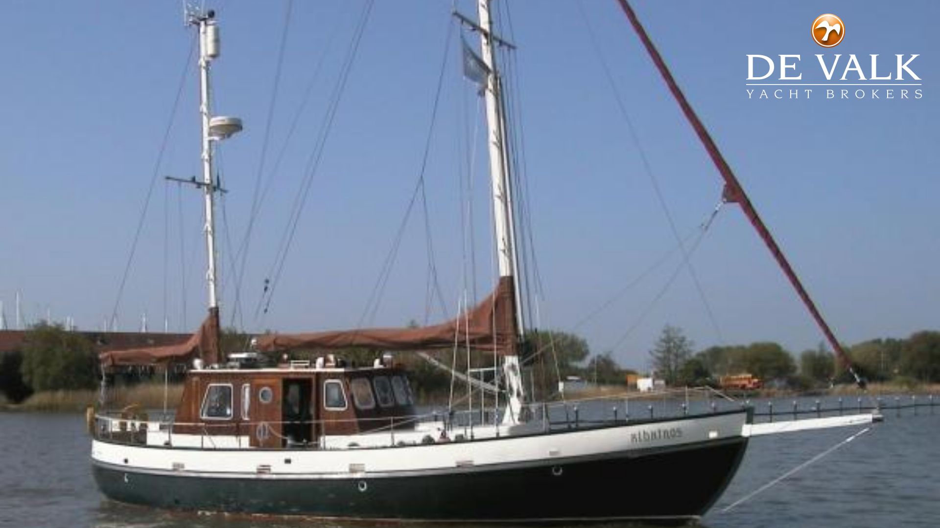 42 ft ketch sailboat