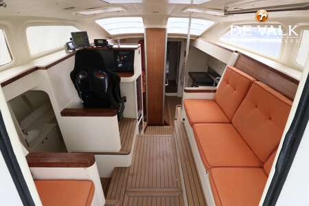 SIMONIS / VOOGD 63 WITH LIFT KEEL
