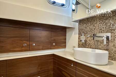 STEELER EXPLORER 50 PILOTHOUSE