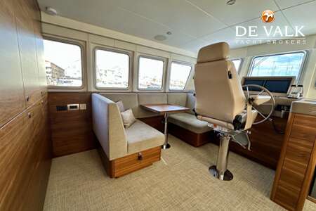 STEELER EXPLORER 50 PILOTHOUSE