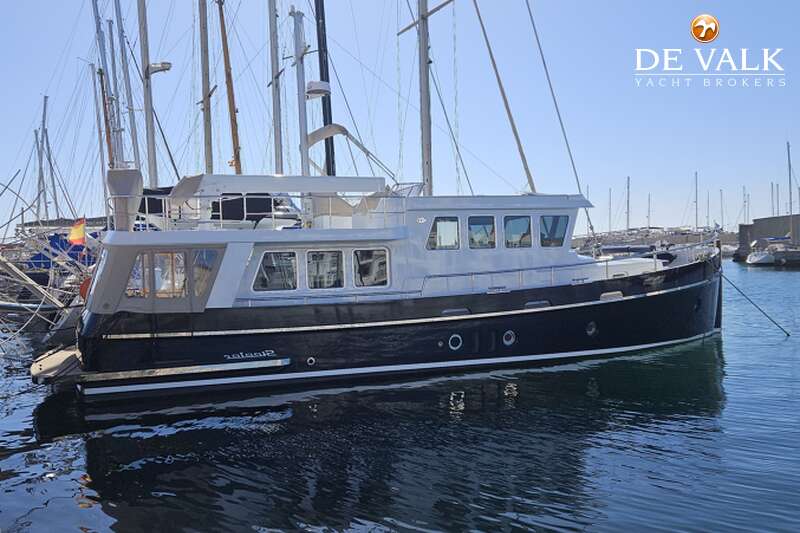 STEELER EXPLORER 50 PILOTHOUSE