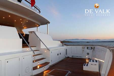 STERLING 44