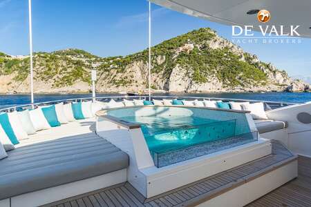 SUNSEEKER 132