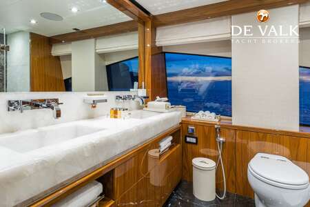 SUNSEEKER 132