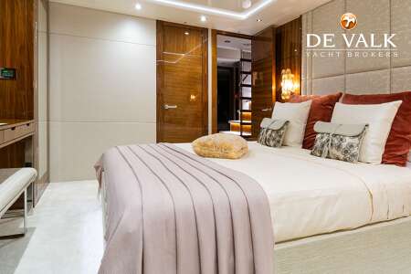 SUNSEEKER 132