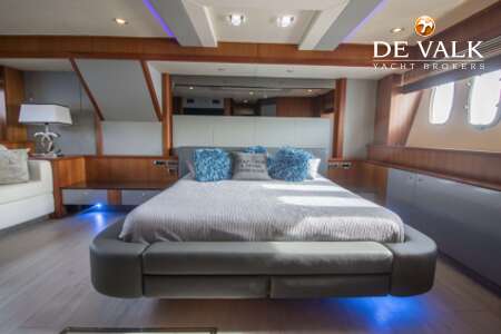 SUNSEEKER 86 YACHT