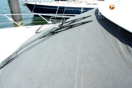 SUNSEEKER MANHATTAN 53
