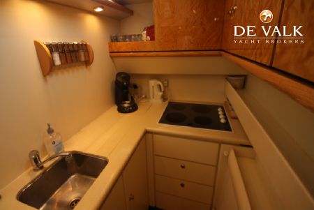 SUNSEEKER MANHATTAN 53