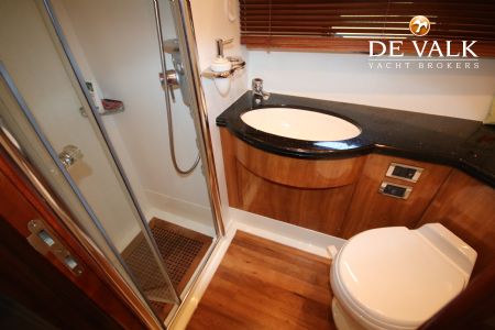 SUNSEEKER PREDATOR 68