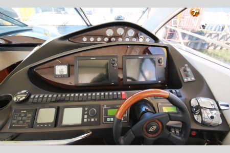 SUNSEEKER PREDATOR 68