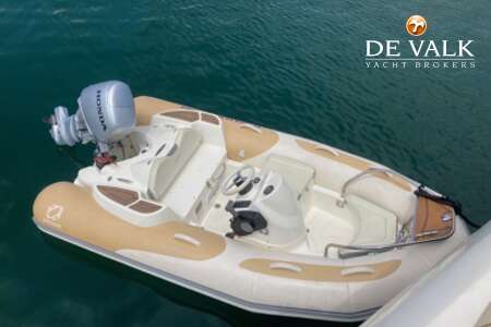 SUNSEEKER PREDATOR 68