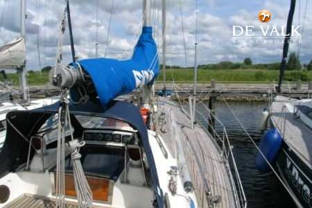 SWAN 38