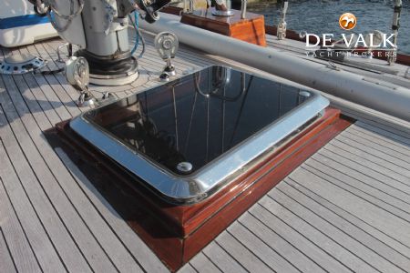SWAN 43