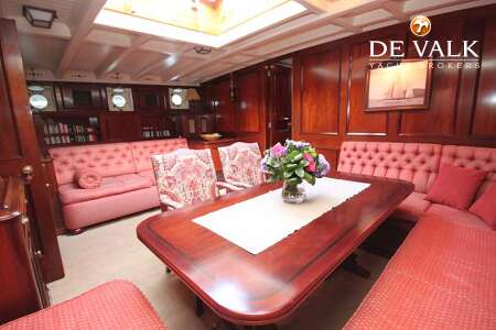 THENDARA CLASSIC SCHOONER