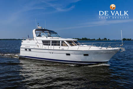 TRADER 42 SIGNATURE width=
