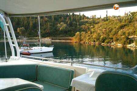 TRADER 65