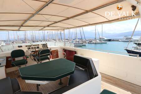 TRADER 65